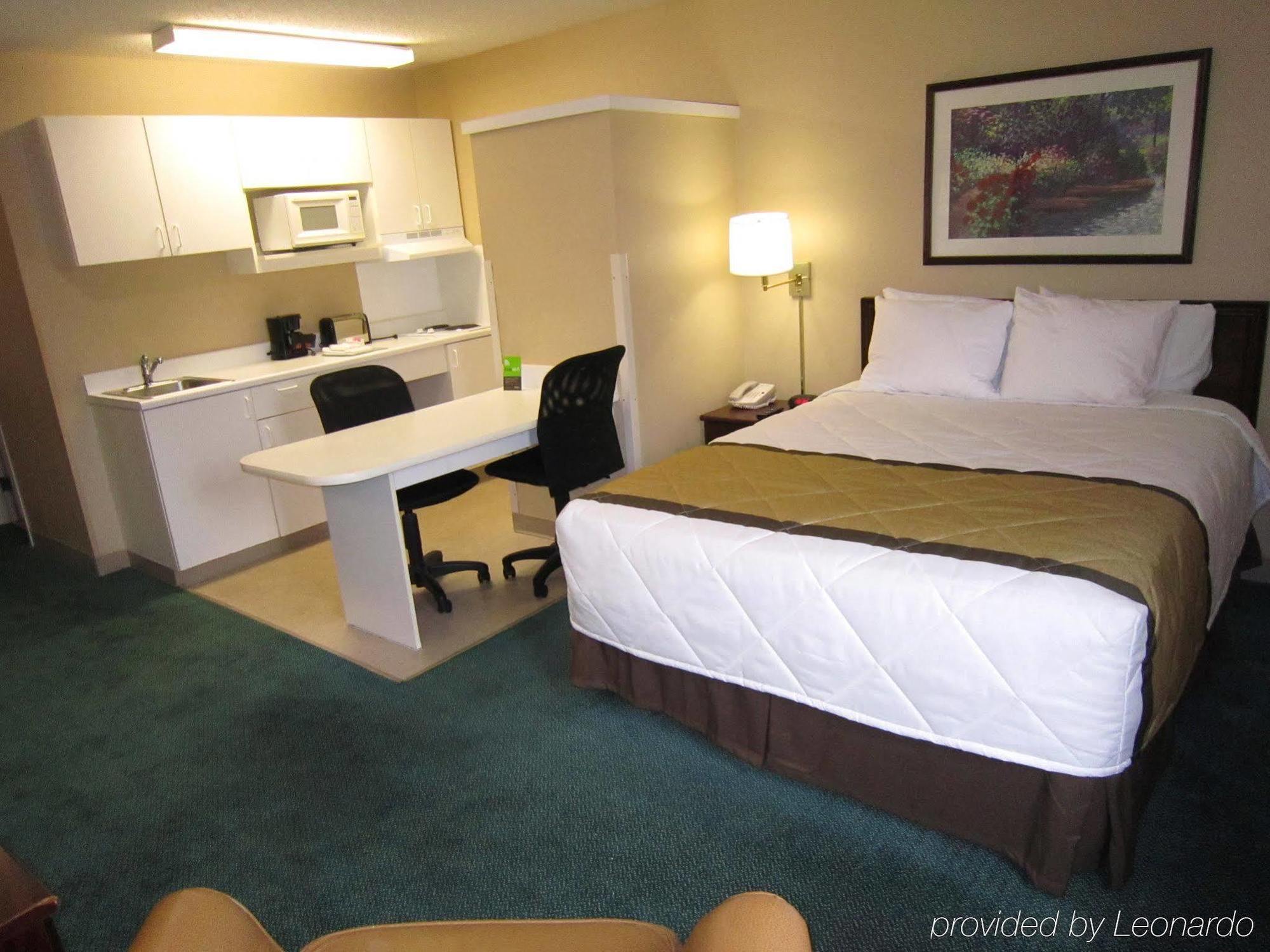 Mainstay Suites Columbus North - Worthington Экстерьер фото
