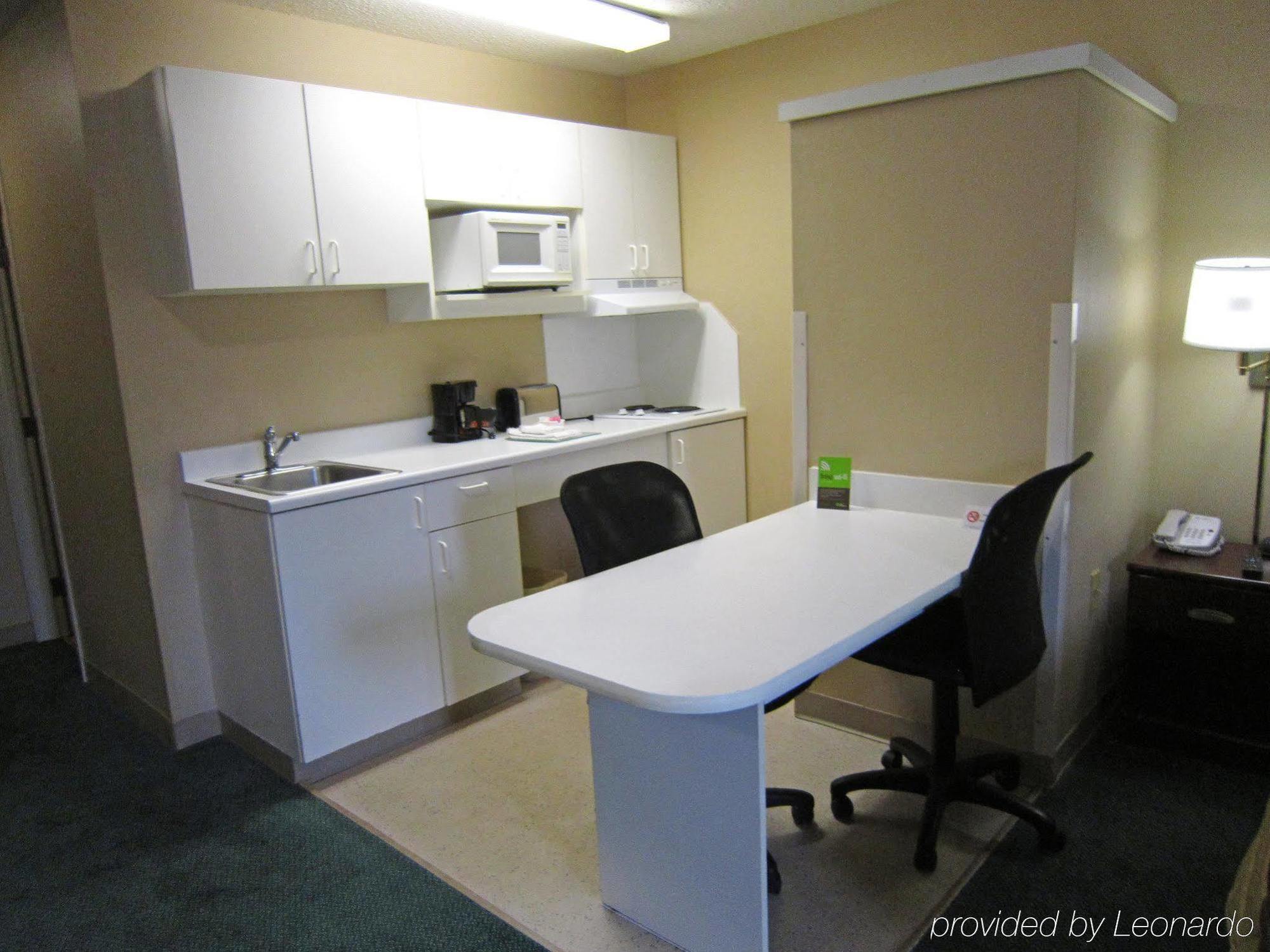 Mainstay Suites Columbus North - Worthington Экстерьер фото